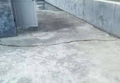 尖草坪楼顶漏水维修公司分享下如何解决卫生间隐蔽部位漏水的问题?